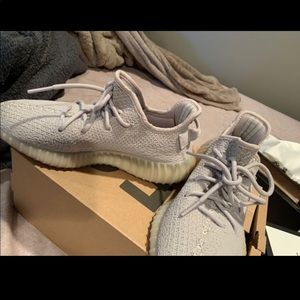 Yeezy size 7